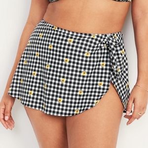 Black Old Navy High Wasted Wrap Front Swim Skirt